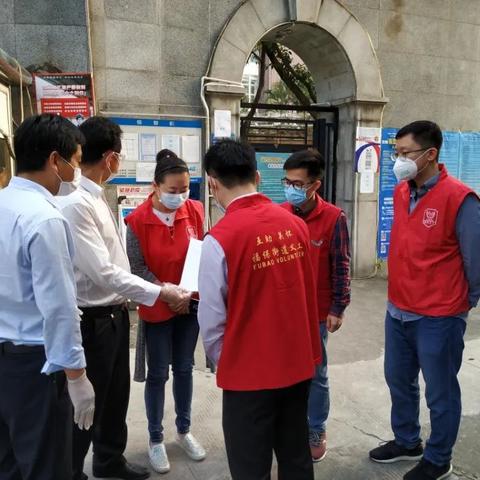 天台疫情严峻,马路封闭防疫措施升级,市民需遵守防疫规定